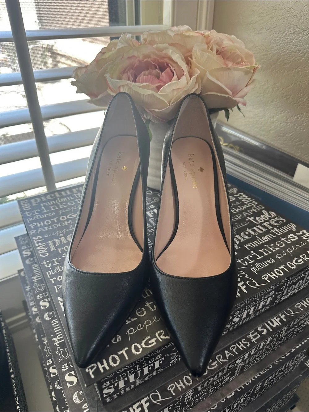 Kate Spade Vivian black leather pumps size 5.5